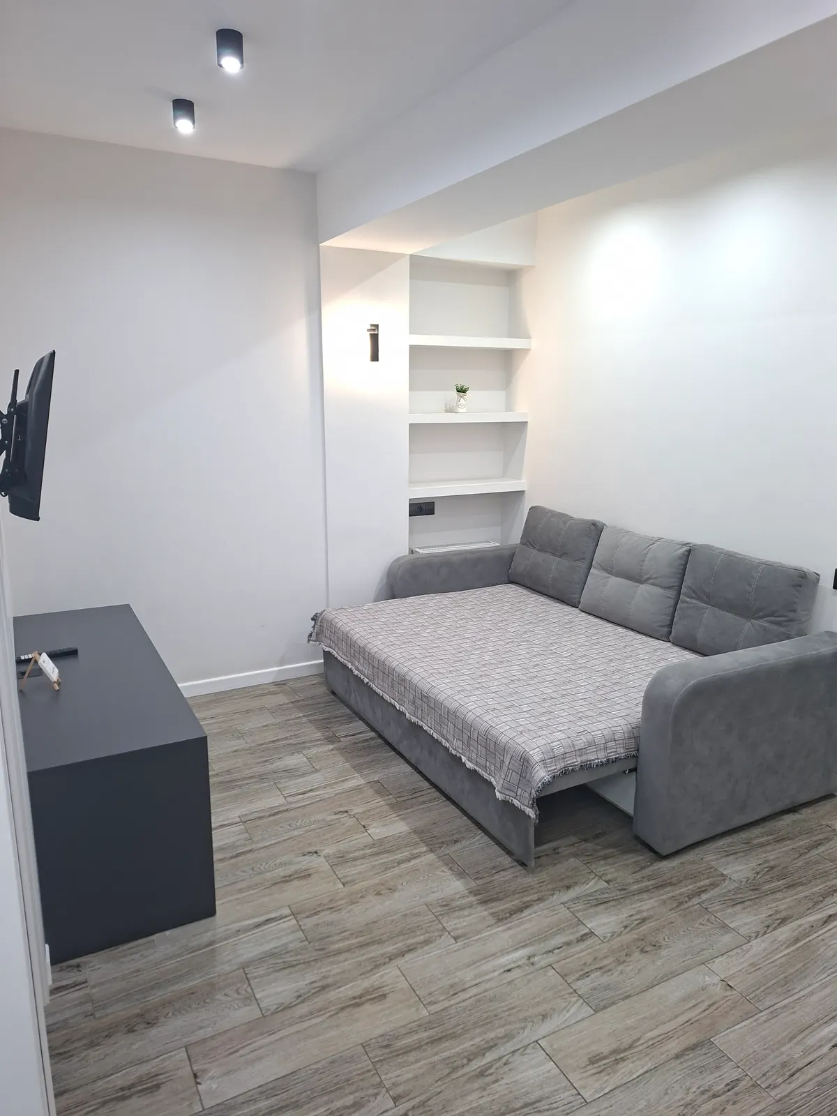 1 cameră — living